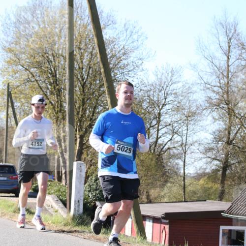 06.04.2025 - 44. Internationalen Wilhelmsburger Insellauf Jannik Wohlers http://msf.ph/oto/7622222 06.04.2025 10:19:05 Laufen 4449, 4152, 5029 meine-sportfotos.de