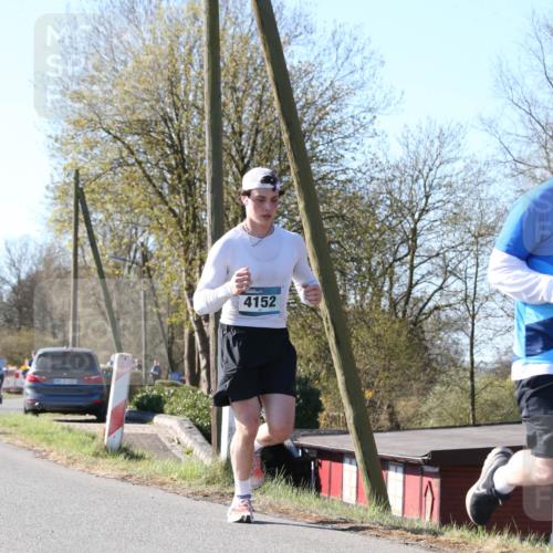 06.04.2025 - 44. Internationalen Wilhelmsburger Insellauf Jannik Wohlers http://msf.ph/oto/7622224 06.04.2025 10:19:06 Laufen 4152, 029 meine-sportfotos.de