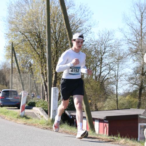 06.04.2025 - 44. Internationalen Wilhelmsburger Insellauf Jannik Wohlers http://msf.ph/oto/7622226 06.04.2025 10:19:06 Laufen 4449, 4152, 5029 meine-sportfotos.de