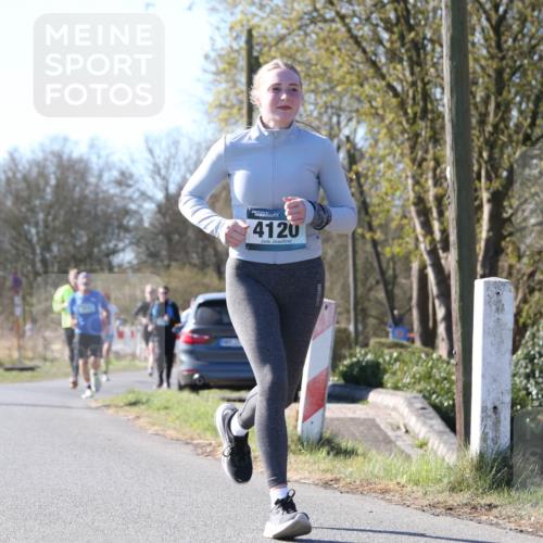 06.04.2025 - 44. Internationalen Wilhelmsburger Insellauf Jannik Wohlers http://msf.ph/oto/7622245 06.04.2025 10:19:20 Laufen 4120 meine-sportfotos.de