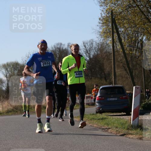 06.04.2025 - 44. Internationalen Wilhelmsburger Insellauf Jannik Wohlers http://msf.ph/oto/7622252 06.04.2025 10:19:28 Laufen 3933, 434, 4469, 31, 4321 meine-sportfotos.de