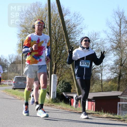 06.04.2025 - 44. Internationalen Wilhelmsburger Insellauf Jannik Wohlers http://msf.ph/oto/7622257 06.04.2025 10:19:35 Laufen 5178 meine-sportfotos.de