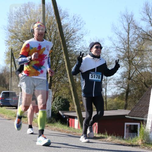 06.04.2025 - 44. Internationalen Wilhelmsburger Insellauf Jannik Wohlers http://msf.ph/oto/7622258 06.04.2025 10:19:35 Laufen 5178 meine-sportfotos.de