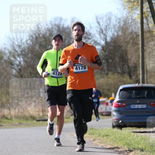 06.04.2025 - 44. Internationalen Wilhelmsburger Insellauf Jannik Wohlers http://msf.ph/oto/7622264 06.04.2025 10:19:39 Laufen 4120, 4178 meine-sportfotos.de