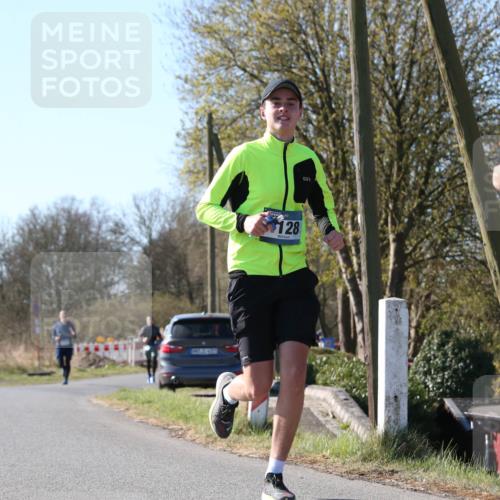 06.04.2025 - 44. Internationalen Wilhelmsburger Insellauf Jannik Wohlers http://msf.ph/oto/7622271 06.04.2025 10:19:43 Laufen 128, 4178 meine-sportfotos.de