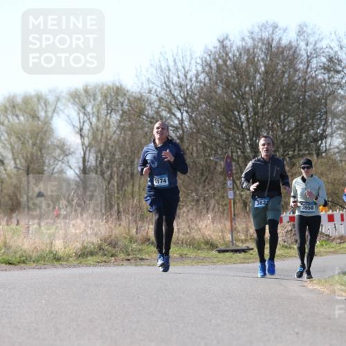 06.04.2025 - 44. Internationalen Wilhelmsburger Insellauf Jannik Wohlers http://msf.ph/oto/7622276 06.04.2025 10:19:49 Laufen 3174, 383, 3958, 4534 meine-sportfotos.de