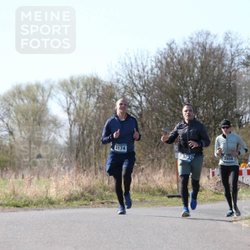 06.04.2025 - 44. Internationalen Wilhelmsburger Insellauf Jannik Wohlers http://msf.ph/oto/7622278 06.04.2025 10:19:50 Laufen 3174, 3958, 3832, 45, 5084 meine-sportfotos.de