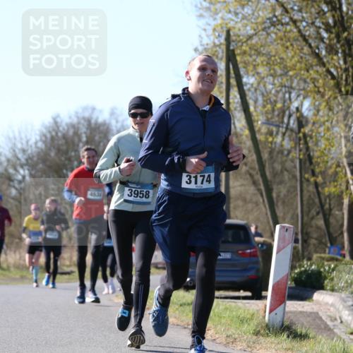 06.04.2025 - 44. Internationalen Wilhelmsburger Insellauf Jannik Wohlers http://msf.ph/oto/7622286 06.04.2025 10:19:56 Laufen 3958, 4534, 3174, 3832 meine-sportfotos.de
