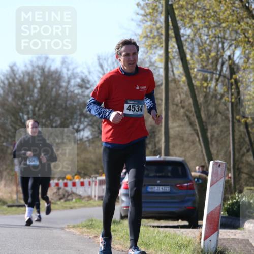 06.04.2025 - 44. Internationalen Wilhelmsburger Insellauf Jannik Wohlers http://msf.ph/oto/7622294 06.04.2025 10:19:59 Laufen 5067, 4534, 31, 4323 meine-sportfotos.de