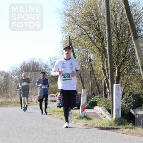 06.04.2025 - 44. Internationalen Wilhelmsburger Insellauf Jannik Wohlers http://msf.ph/oto/7622330 06.04.2025 10:20:18 Laufen 5188, 4293 meine-sportfotos.de