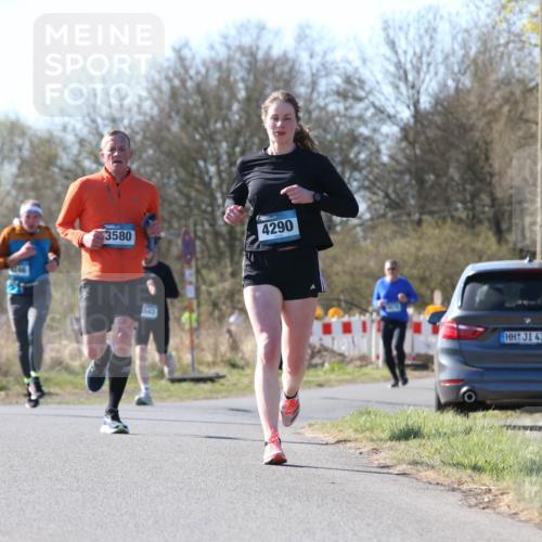 06.04.2025 - 44. Internationalen Wilhelmsburger Insellauf Jannik Wohlers http://msf.ph/oto/7622414 06.04.2025 10:21:12 Laufen 246, 3580, 4290, 1543, 4321 meine-sportfotos.de