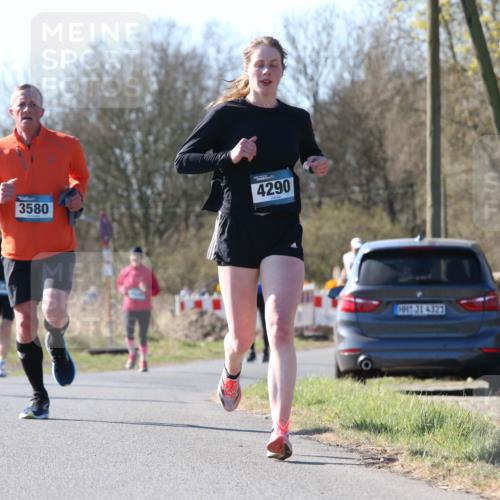 06.04.2025 - 44. Internationalen Wilhelmsburger Insellauf Jannik Wohlers http://msf.ph/oto/7622417 06.04.2025 10:21:13 Laufen 3580, 4290, 4321 meine-sportfotos.de