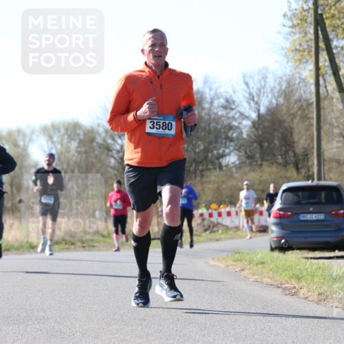 06.04.2025 - 44. Internationalen Wilhelmsburger Insellauf Jannik Wohlers http://msf.ph/oto/7622422 06.04.2025 10:21:15 Laufen 3580, 8, 31, 4323 meine-sportfotos.de