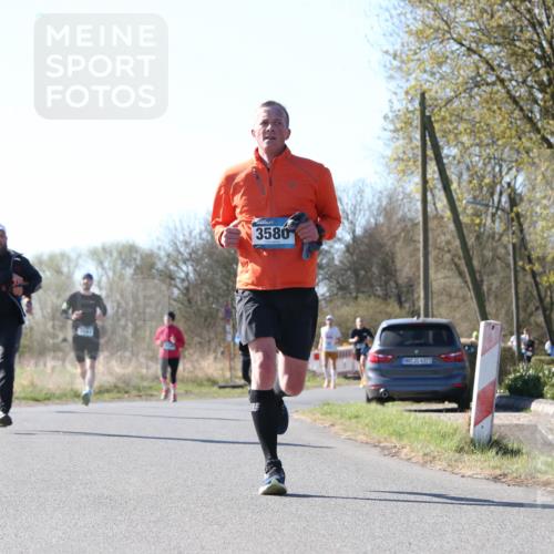 06.04.2025 - 44. Internationalen Wilhelmsburger Insellauf Jannik Wohlers http://msf.ph/oto/7622427 06.04.2025 10:21:16 Laufen 3580, 31, 4323 meine-sportfotos.de