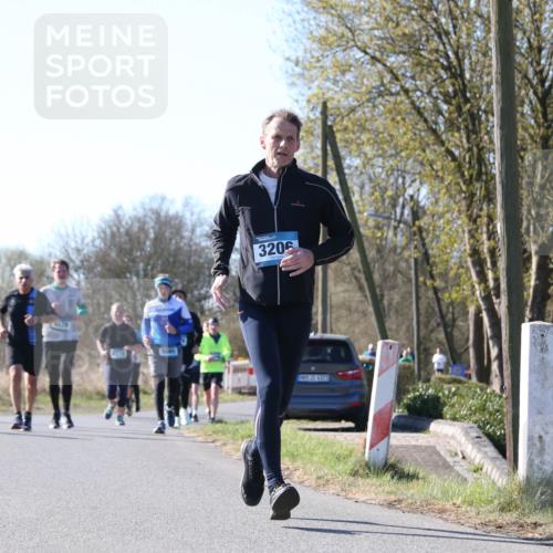 06.04.2025 - 44. Internationalen Wilhelmsburger Insellauf Jannik Wohlers http://msf.ph/oto/7622493 06.04.2025 10:21:49 Laufen 579, 5095, 3206, 31, 4323 meine-sportfotos.de