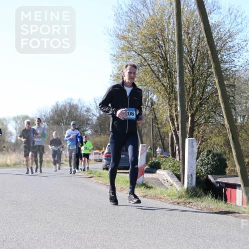 06.04.2025 - 44. Internationalen Wilhelmsburger Insellauf Jannik Wohlers http://msf.ph/oto/7622496 06.04.2025 10:21:49 Laufen 579, 206 meine-sportfotos.de