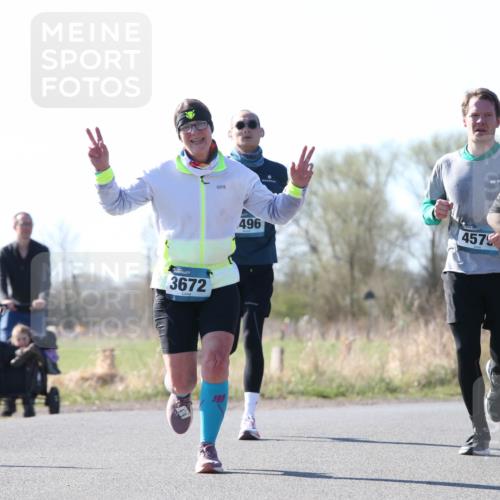 06.04.2025 - 44. Internationalen Wilhelmsburger Insellauf Jannik Wohlers http://msf.ph/oto/7622501 06.04.2025 10:21:51 Laufen 3672, 496, 457 meine-sportfotos.de