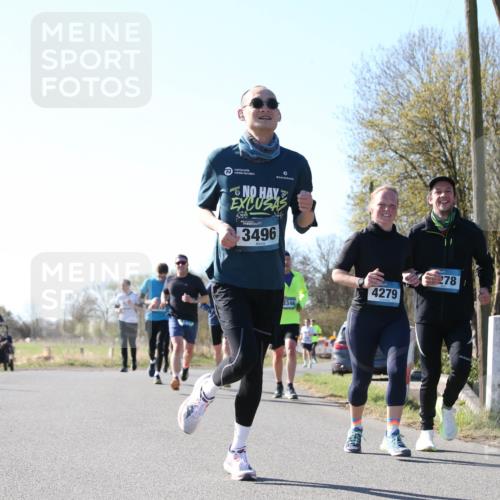06.04.2025 - 44. Internationalen Wilhelmsburger Insellauf Jannik Wohlers http://msf.ph/oto/7622520 06.04.2025 10:21:56 Laufen 3496, 8346, 4279, 2781, 457 meine-sportfotos.de