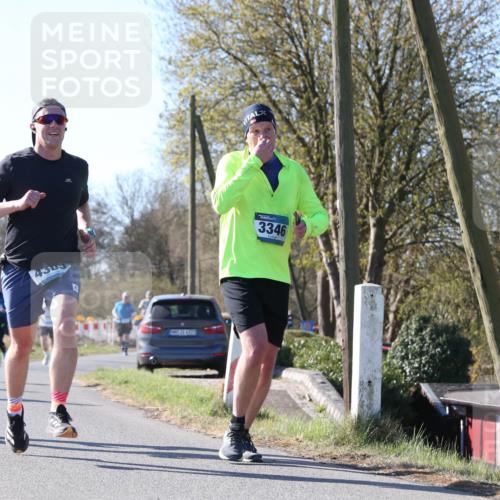 06.04.2025 - 44. Internationalen Wilhelmsburger Insellauf Jannik Wohlers http://msf.ph/oto/7622531 06.04.2025 10:21:58 Laufen 4515, 4305, 3346 meine-sportfotos.de