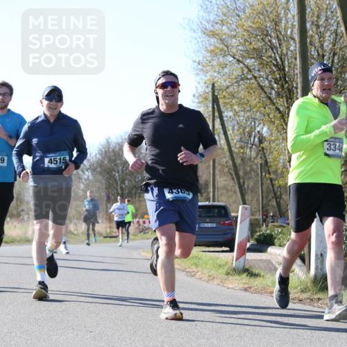 06.04.2025 - 44. Internationalen Wilhelmsburger Insellauf Jannik Wohlers http://msf.ph/oto/7622532 06.04.2025 10:21:59 Laufen 4118, 3819, 4515, 430, 39, 31, 4925, 3346 meine-sportfotos.de