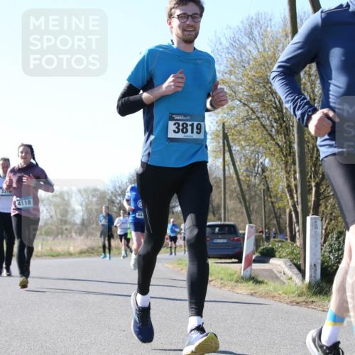 06.04.2025 - 44. Internationalen Wilhelmsburger Insellauf Jannik Wohlers http://msf.ph/oto/7622540 06.04.2025 10:22:00 Laufen 4118, 3819, 4515 meine-sportfotos.de
