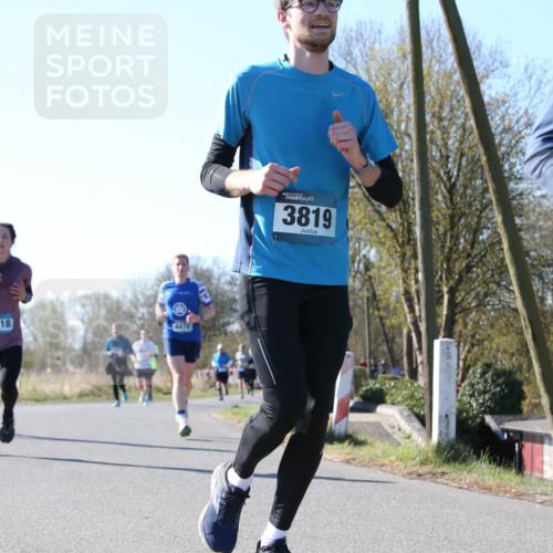 06.04.2025 - 44. Internationalen Wilhelmsburger Insellauf Jannik Wohlers http://msf.ph/oto/7622542 06.04.2025 10:22:01 Laufen 4118, 4470, 3819 meine-sportfotos.de