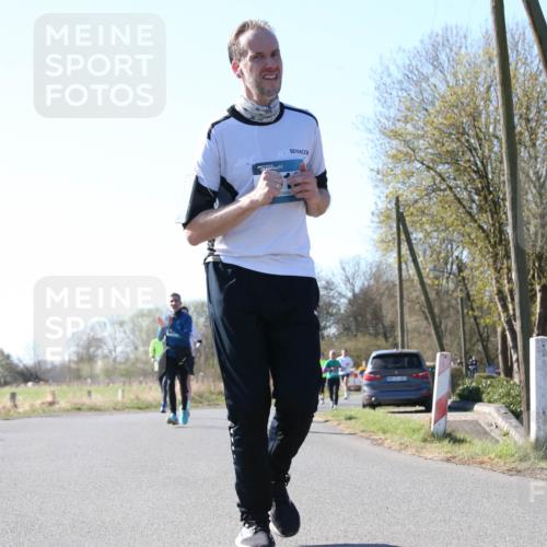06.04.2025 - 44. Internationalen Wilhelmsburger Insellauf Jannik Wohlers http://msf.ph/oto/7622553 06.04.2025 10:22:04 Laufen  meine-sportfotos.de