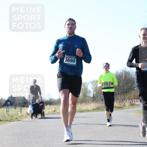 06.04.2025 - 44. Internationalen Wilhelmsburger Insellauf Jannik Wohlers http://msf.ph/oto/7622587 06.04.2025 10:22:17 Laufen 3690, 4255, 3, 995, 31, 4323 meine-sportfotos.de