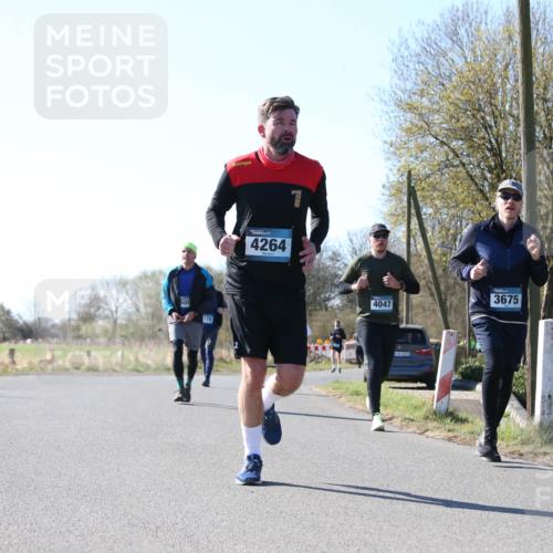 06.04.2025 - 44. Internationalen Wilhelmsburger Insellauf Jannik Wohlers http://msf.ph/oto/7622608 06.04.2025 10:22:36 Laufen 500, 179, 4264, 4047, 31, 4323, 3675 meine-sportfotos.de