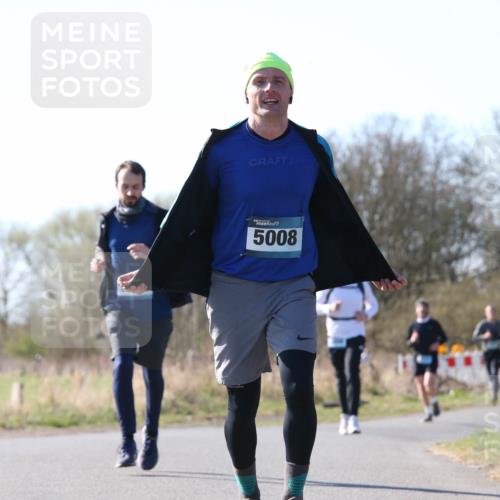06.04.2025 - 44. Internationalen Wilhelmsburger Insellauf Jannik Wohlers http://msf.ph/oto/7622611 06.04.2025 10:22:37 Laufen 5008 meine-sportfotos.de