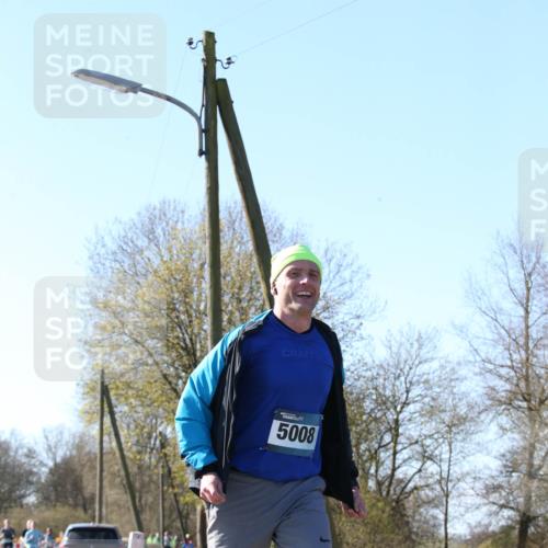 06.04.2025 - 44. Internationalen Wilhelmsburger Insellauf Jannik Wohlers http://msf.ph/oto/7622622 06.04.2025 10:22:39 Laufen 5008 meine-sportfotos.de