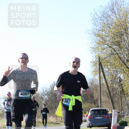 06.04.2025 - 44. Internationalen Wilhelmsburger Insellauf Jannik Wohlers http://msf.ph/oto/7622660 06.04.2025 10:22:55 Laufen 3974, 4067, 1363 meine-sportfotos.de