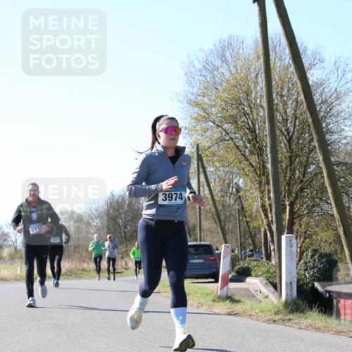 06.04.2025 - 44. Internationalen Wilhelmsburger Insellauf Jannik Wohlers http://msf.ph/oto/7622672 06.04.2025 10:22:59 Laufen 512, 3872, 3974, 431, 4323 meine-sportfotos.de