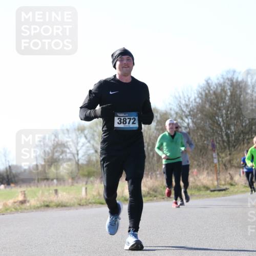 06.04.2025 - 44. Internationalen Wilhelmsburger Insellauf Jannik Wohlers http://msf.ph/oto/7622679 06.04.2025 10:23:03 Laufen 3872, 4412 meine-sportfotos.de