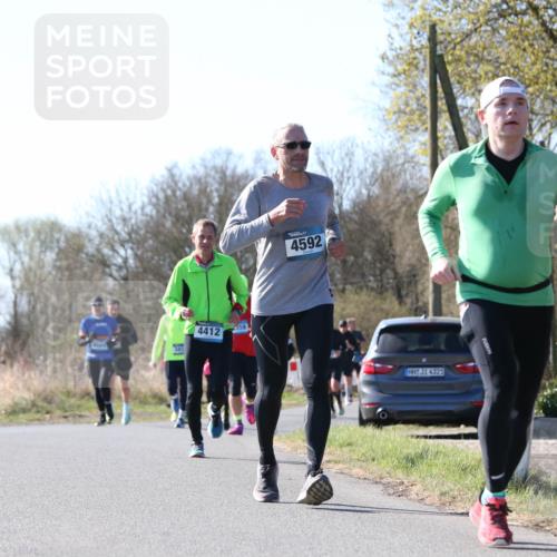 06.04.2025 - 44. Internationalen Wilhelmsburger Insellauf Jannik Wohlers http://msf.ph/oto/7622682 06.04.2025 10:23:07 Laufen 4412, 4592, 31, 4321 meine-sportfotos.de