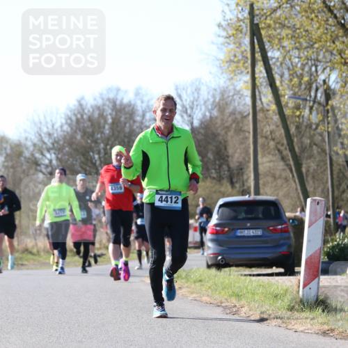 06.04.2025 - 44. Internationalen Wilhelmsburger Insellauf Jannik Wohlers http://msf.ph/oto/7622686 06.04.2025 10:23:09 Laufen 450, 3417, 4359, 4412, 31, 4323 meine-sportfotos.de