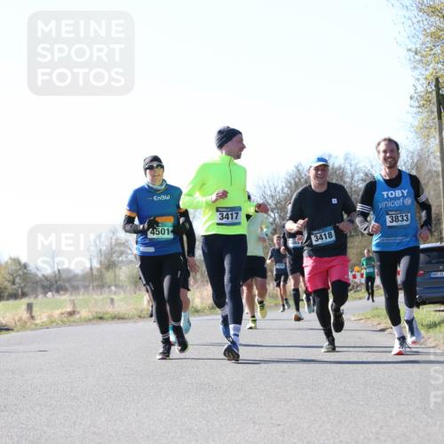 06.04.2025 - 44. Internationalen Wilhelmsburger Insellauf Jannik Wohlers http://msf.ph/oto/7622700 06.04.2025 10:23:16 Laufen 4501, 3417, 3076, 3833, 063, 3418, 31, 4321 meine-sportfotos.de