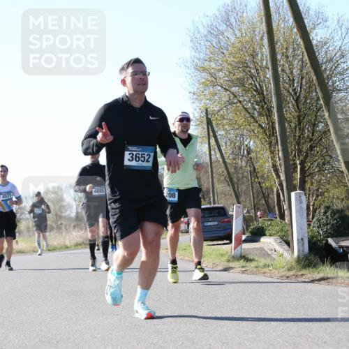 06.04.2025 - 44. Internationalen Wilhelmsburger Insellauf Jannik Wohlers http://msf.ph/oto/7622713 06.04.2025 10:23:19 Laufen 4577, 3652, 4065, 208 meine-sportfotos.de