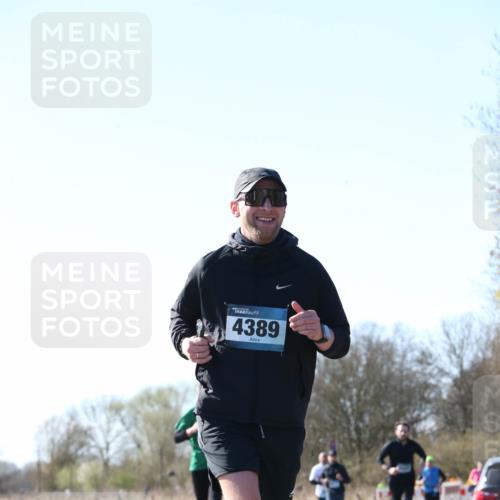 06.04.2025 - 44. Internationalen Wilhelmsburger Insellauf Jannik Wohlers http://msf.ph/oto/7622740 06.04.2025 10:23:26 Laufen 4389 meine-sportfotos.de