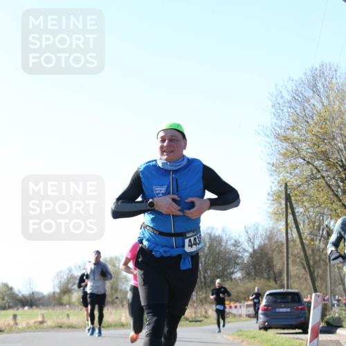 06.04.2025 - 44. Internationalen Wilhelmsburger Insellauf Jannik Wohlers http://msf.ph/oto/7622776 06.04.2025 10:23:42 Laufen 443 meine-sportfotos.de