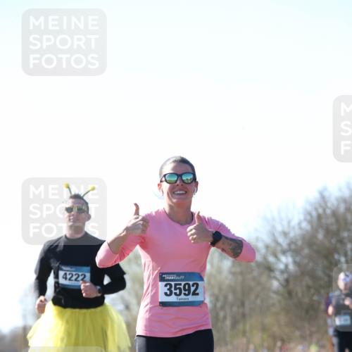 06.04.2025 - 44. Internationalen Wilhelmsburger Insellauf Jannik Wohlers http://msf.ph/oto/7622802 06.04.2025 10:23:49 Laufen 4222, 3592 meine-sportfotos.de