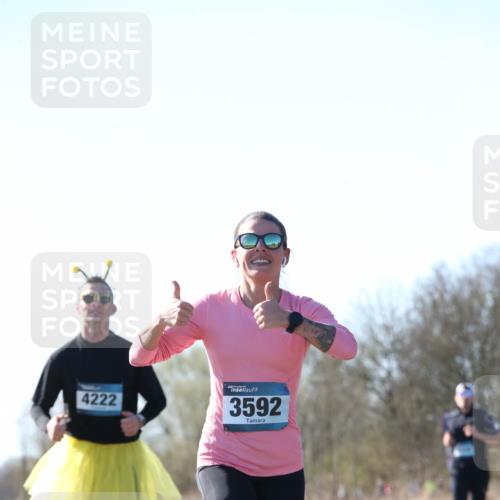 06.04.2025 - 44. Internationalen Wilhelmsburger Insellauf Jannik Wohlers http://msf.ph/oto/7622803 06.04.2025 10:23:50 Laufen 4222, 3592 meine-sportfotos.de