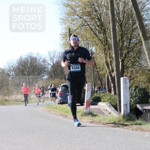 06.04.2025 - 44. Internationalen Wilhelmsburger Insellauf Jannik Wohlers http://msf.ph/oto/7622830 06.04.2025 10:23:57 Laufen 4344 meine-sportfotos.de