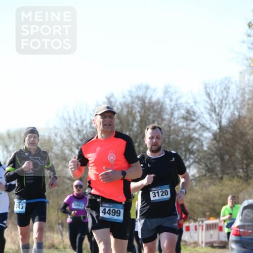 06.04.2025 - 44. Internationalen Wilhelmsburger Insellauf Jannik Wohlers http://msf.ph/oto/7622840 06.04.2025 10:24:06 Laufen 3093, 4499, 3120 meine-sportfotos.de