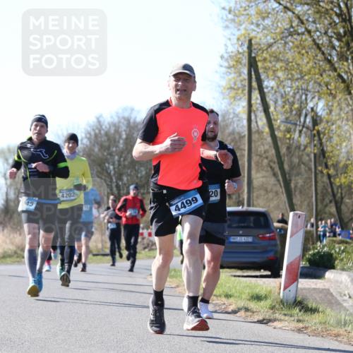 06.04.2025 - 44. Internationalen Wilhelmsburger Insellauf Jannik Wohlers http://msf.ph/oto/7622841 06.04.2025 10:24:08 Laufen 3432, 45, 4202, 4499, 20, 31, 4923 meine-sportfotos.de