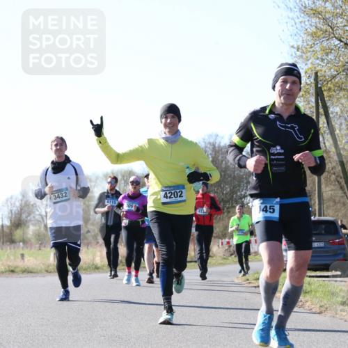 06.04.2025 - 44. Internationalen Wilhelmsburger Insellauf Jannik Wohlers http://msf.ph/oto/7622853 06.04.2025 10:24:11 Laufen 3432, 4115, 309, 4202, 1756, 145, 614321 meine-sportfotos.de
