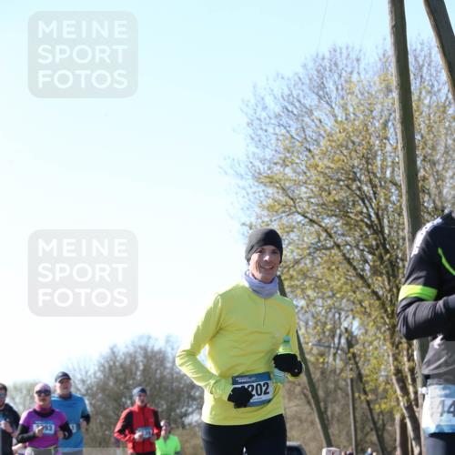 06.04.2025 - 44. Internationalen Wilhelmsburger Insellauf Jannik Wohlers http://msf.ph/oto/7622857 06.04.2025 10:24:12 Laufen 202 meine-sportfotos.de