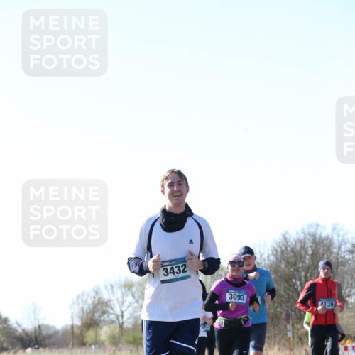 06.04.2025 - 44. Internationalen Wilhelmsburger Insellauf Jannik Wohlers http://msf.ph/oto/7622859 06.04.2025 10:24:12 Laufen 3432, 3093, 4139 meine-sportfotos.de