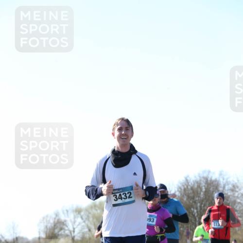 06.04.2025 - 44. Internationalen Wilhelmsburger Insellauf Jannik Wohlers http://msf.ph/oto/7622863 06.04.2025 10:24:13 Laufen 3432, 193, 13134, 413 meine-sportfotos.de