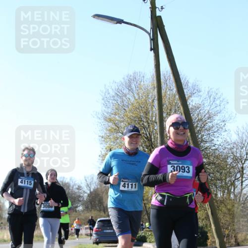 06.04.2025 - 44. Internationalen Wilhelmsburger Insellauf Jannik Wohlers http://msf.ph/oto/7622876 06.04.2025 10:24:16 Laufen 4115, 3086, 4111, 3093 meine-sportfotos.de